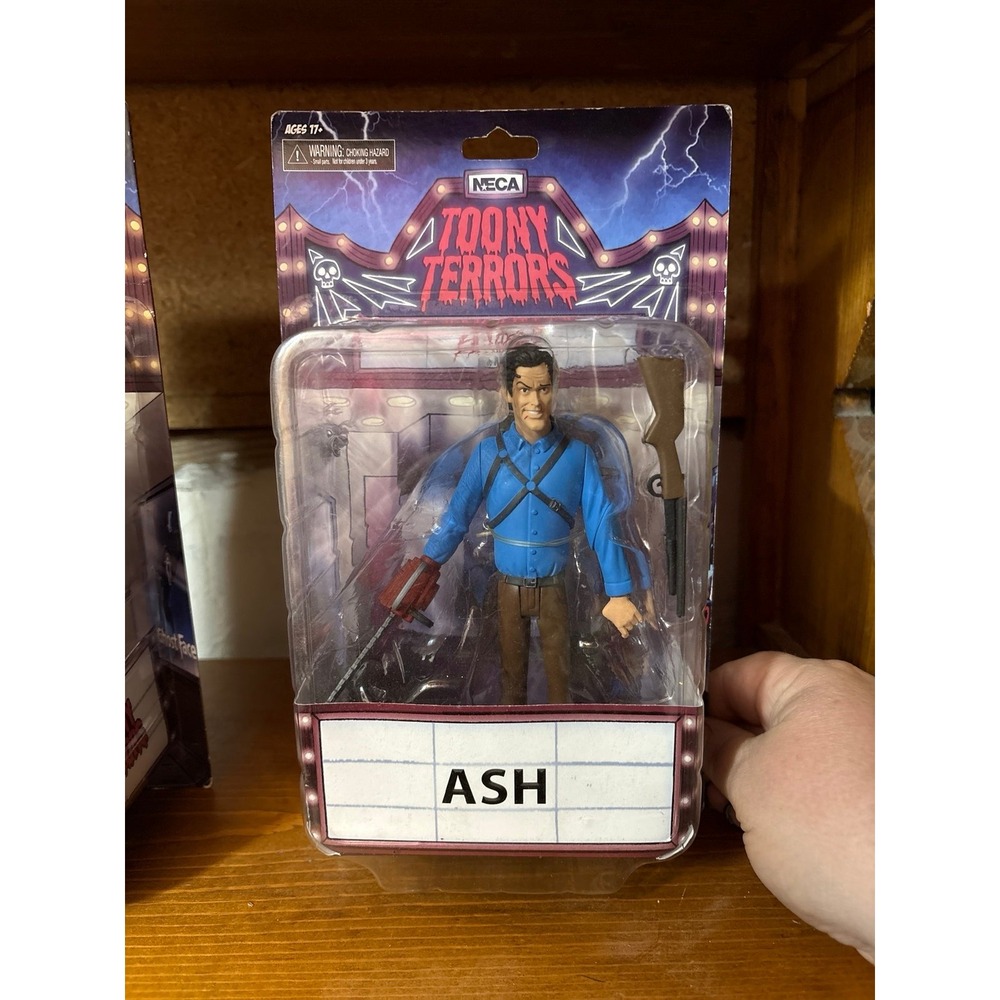 NECA Toony Terrors Ash Evil Dead 2 Action Figure Horror Collectible